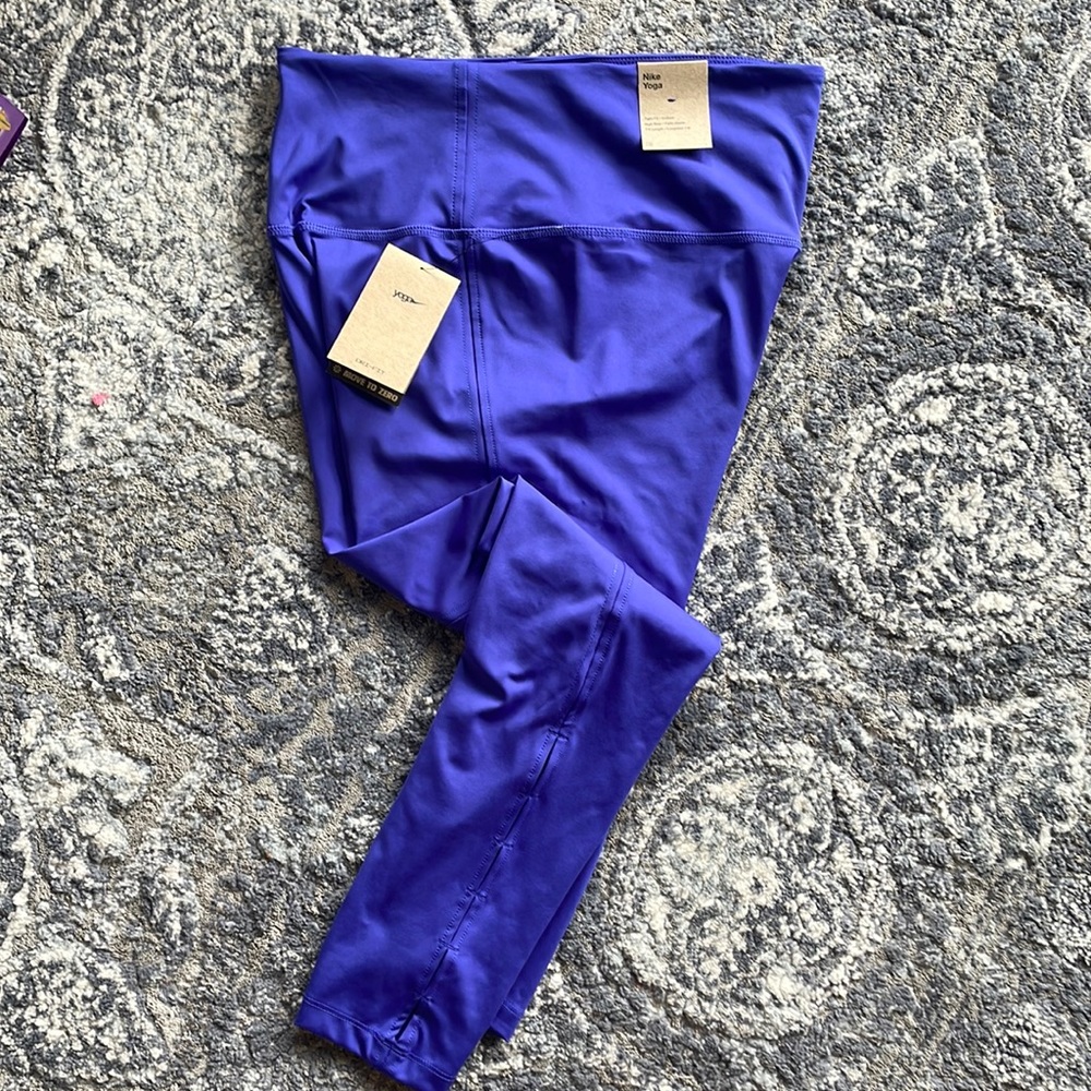 NIKE Womens Large Dry Fit 7/8 Cut Out Yoga Leggings